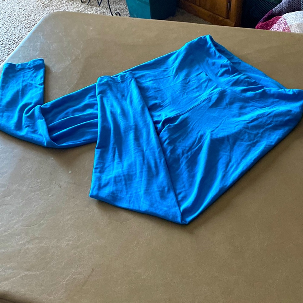 Lularoe  (Turquoise)Leggings -One Size